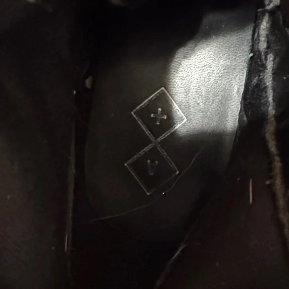 Elegant Black Lace-Up Women's Boots - Picture 7 of 7